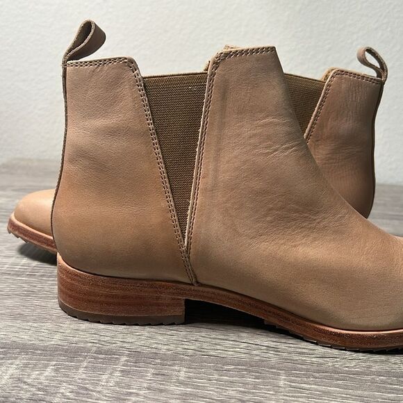 Anthropologie Nisolo Eva Everyday Chelsea Boots - Picture 3 of 7